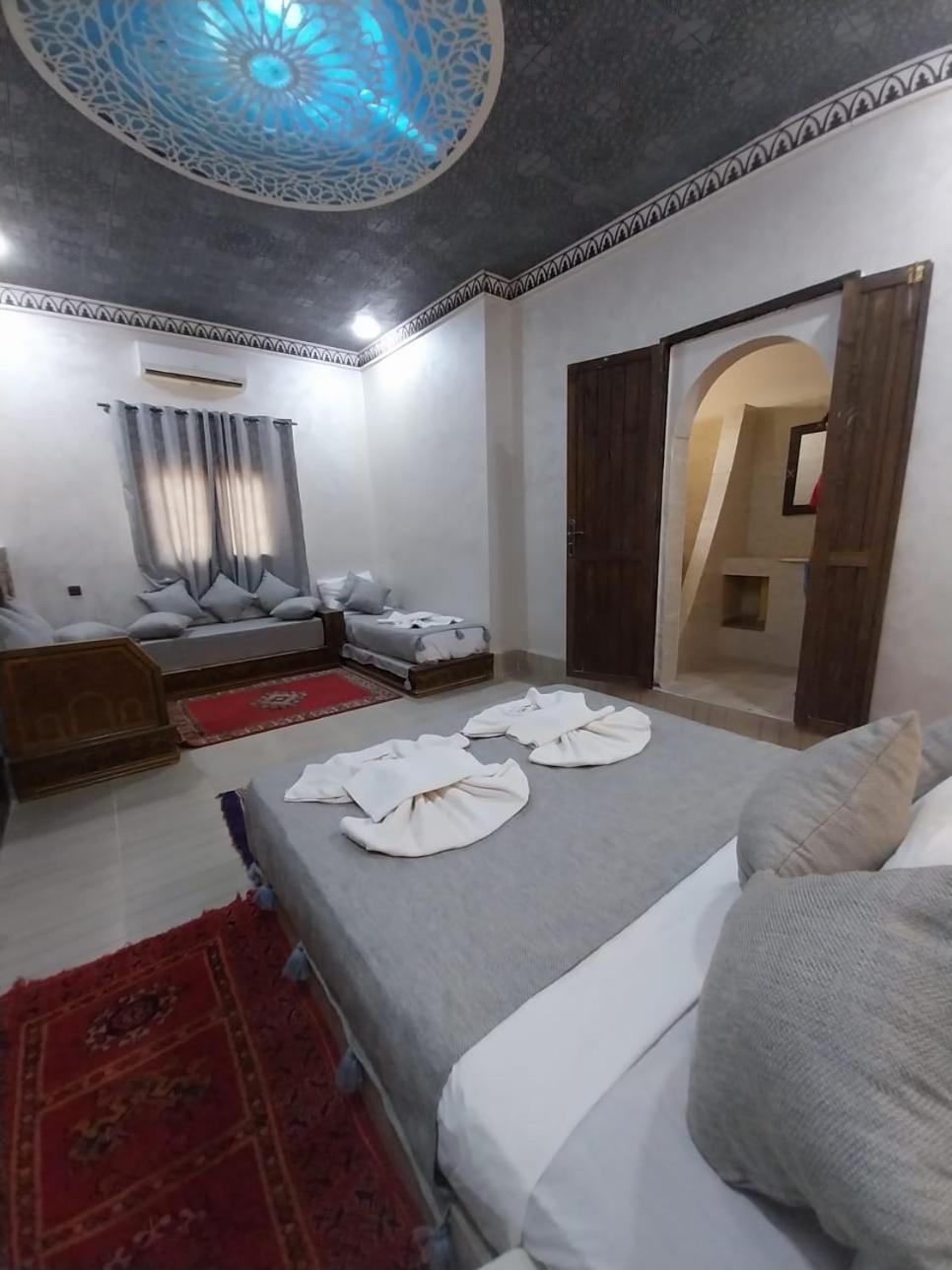 Hotel Cafe Du Sud Мерцуга Екстериор снимка