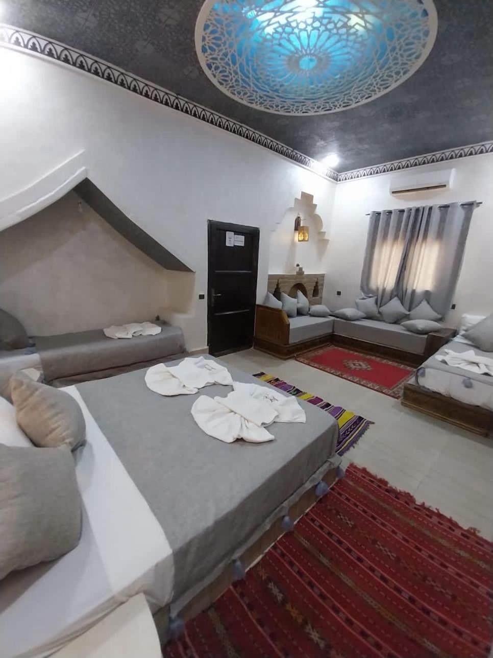 Hotel Cafe Du Sud Мерцуга Екстериор снимка