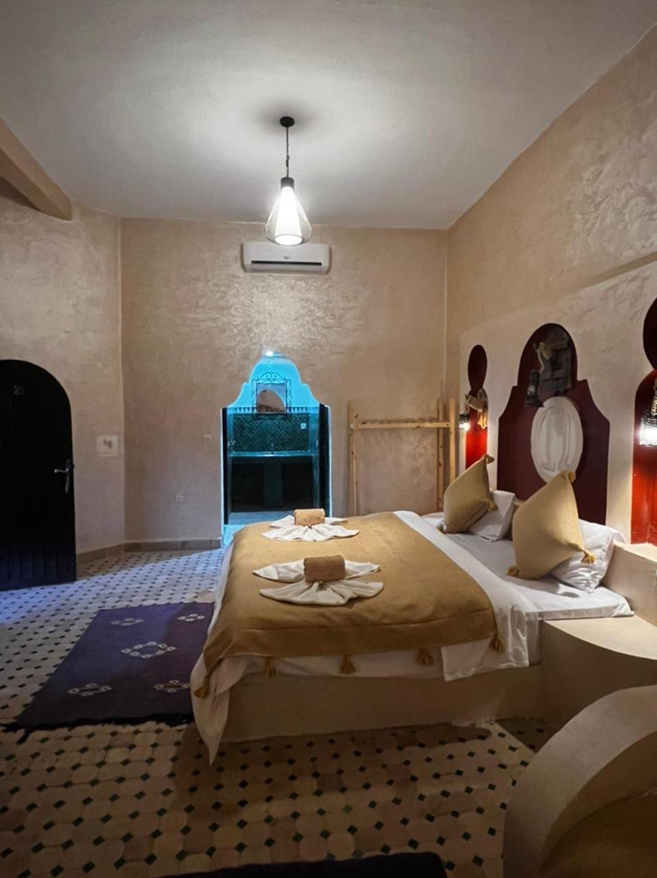 Hotel Cafe Du Sud Мерцуга Екстериор снимка